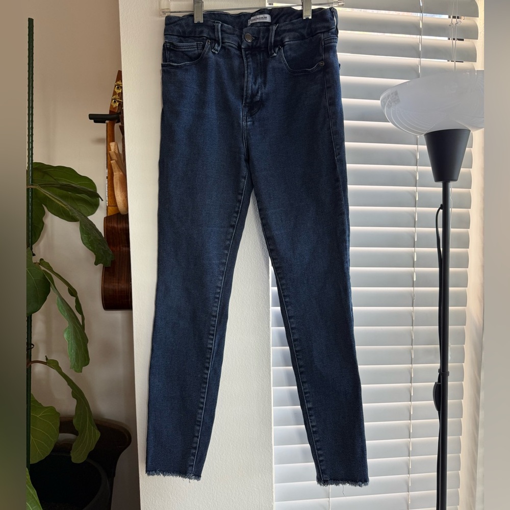 Good American Good Legs Skinny Jeans - Picture 3 of 6
